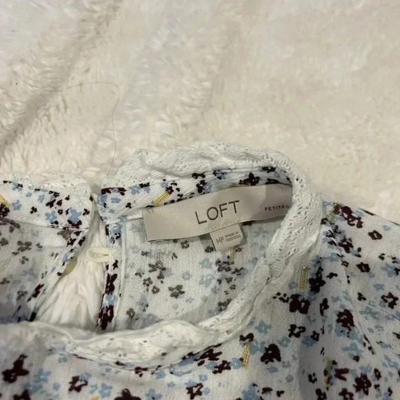 LOFT Womens Blouse Long Sleeve Floral High Neck Medium Petite - Picture 3 of 5